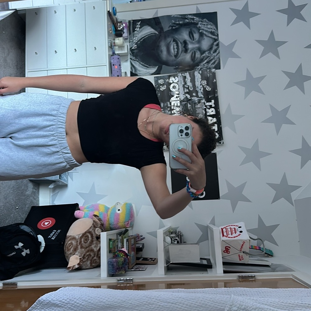 Black baby tee
